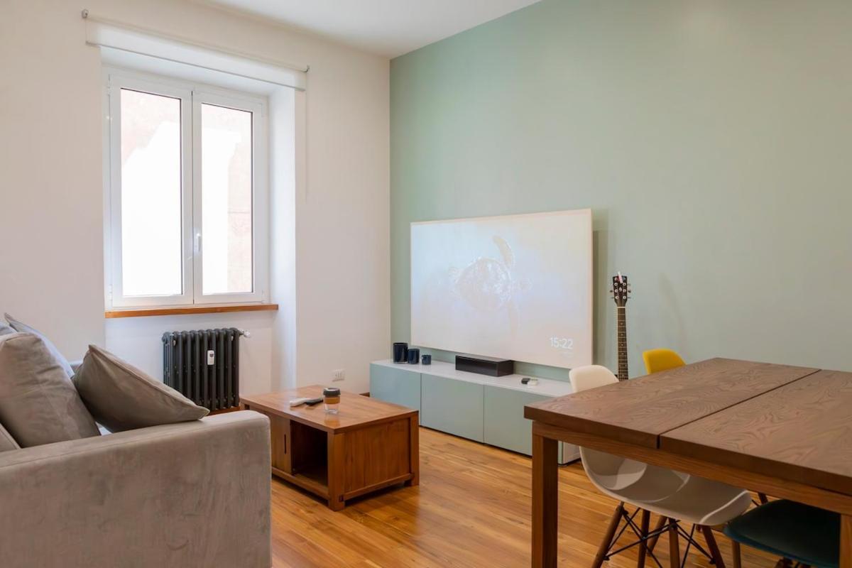 Apartment President 5 Mirti Rom